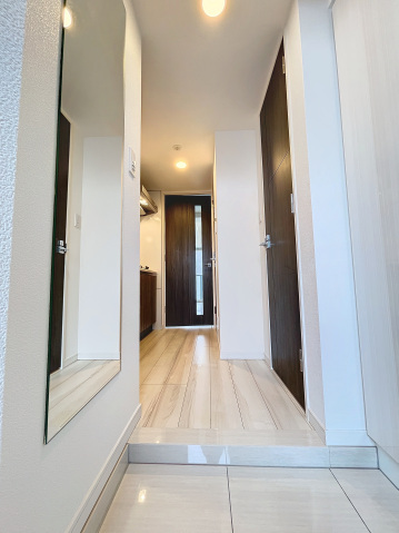 玄関　同タイプ参考写真