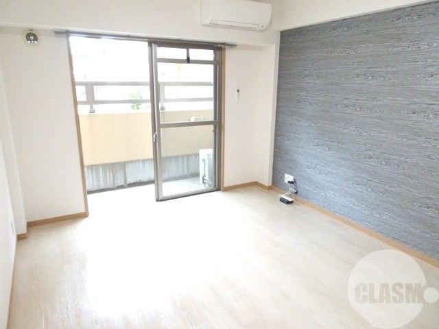 居室・リビング　明るいお部屋です♪