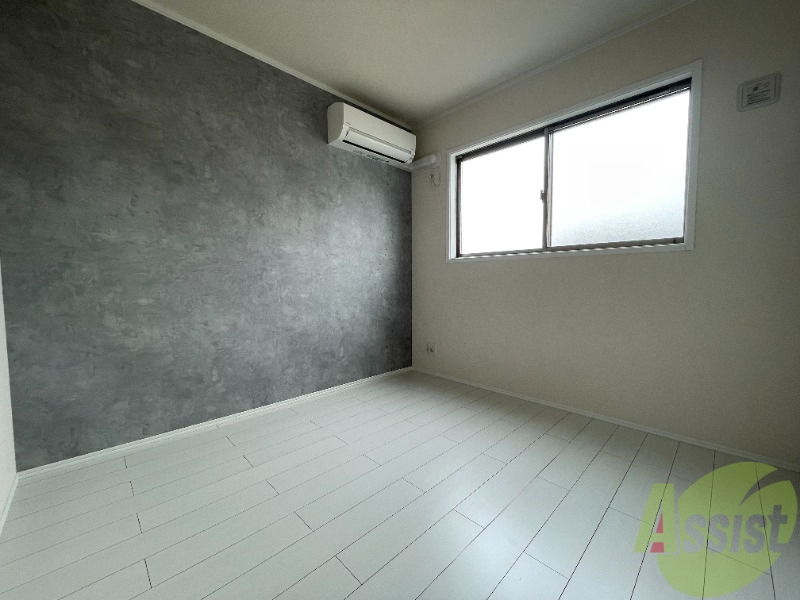 その他部屋・スペース　寝室になりそうな洋室です。シンプルで落ち着きますね。