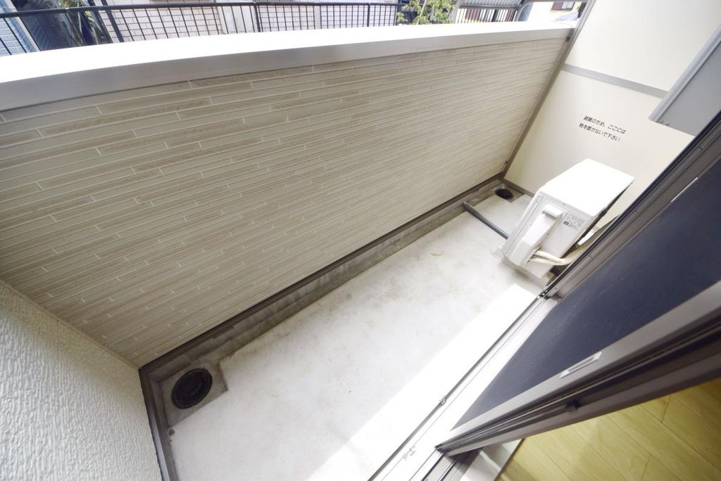 バルコニー　バルコニー