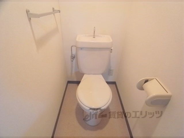 トイレ　やっぱりうれしいセパレート。