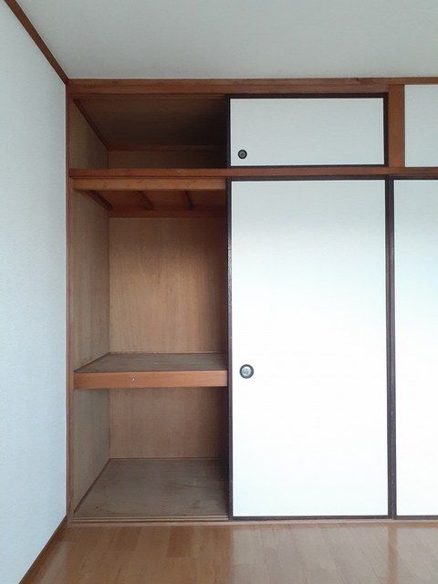 収納　同物件の別部屋になります。