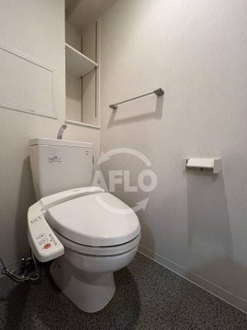 トイレ　ノス・ダルジョン　トイレ