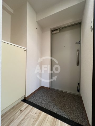 玄関　ノス・ダルジョン　玄関