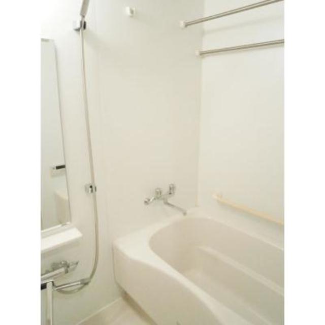 バス・シャワールーム　※写真は同タイプ住戸です。