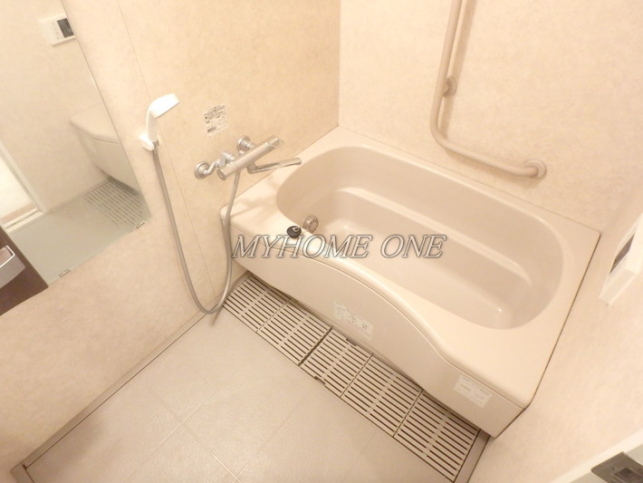 バス・シャワールーム　浴室