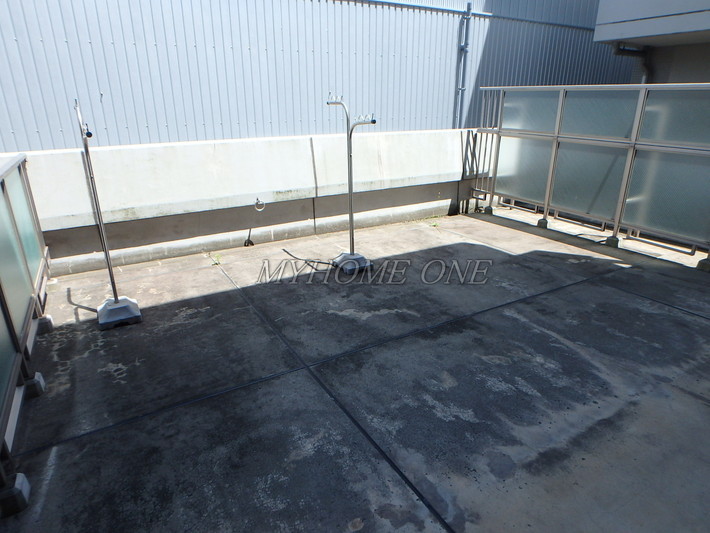 バルコニー　バルコニー