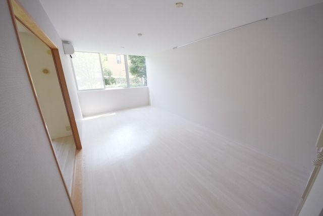 その他部屋・スペース　★広々としたリビングです★