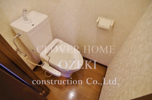 トイレ　※写真は別部屋の物