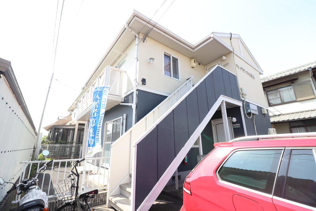 建物外観　1棟2戸の全戸角部屋☆庭付き☆