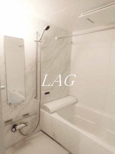バス・シャワールーム　お風呂です。