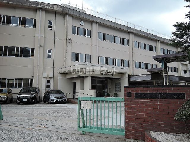 小学校　広島市立深川小学校（小学校）まで1357m