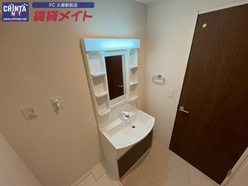 洗面設備　同物件別室画像