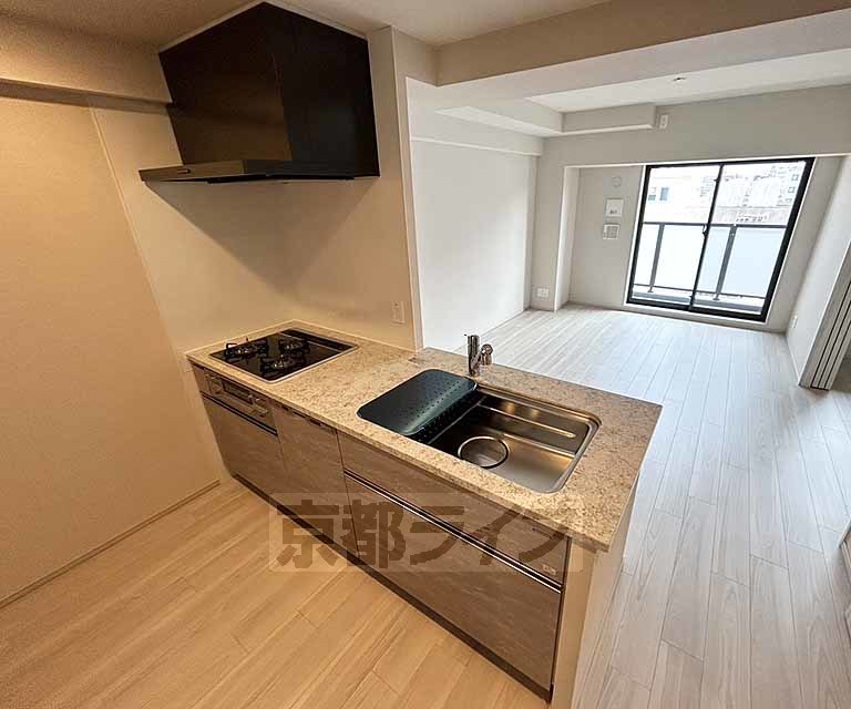 エントランス　メインエントランス入り口