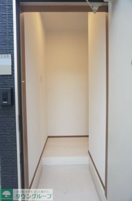 玄関　お部屋探しは株式会社　タウンハウジング　までお気軽にお問合…