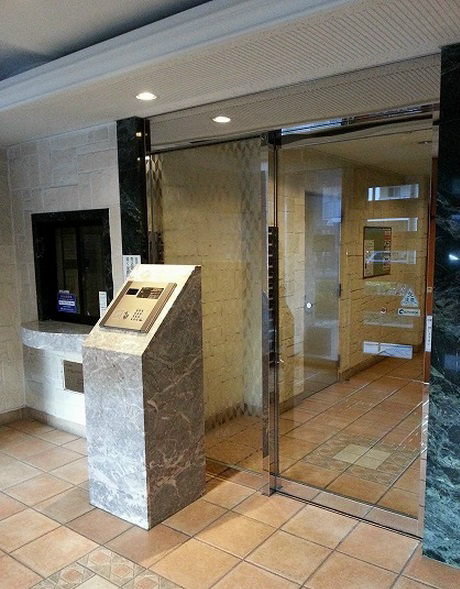 エントランス　★仲介手数料は全物件・賃料の半月分にてご紹介★！