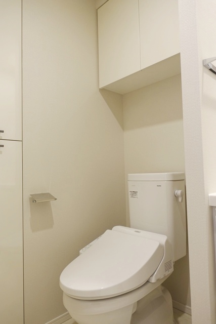 トイレ　※写真は同タイプ住戸です。