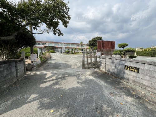 小学校　久留米市立江上小学校（小学校）まで1994m