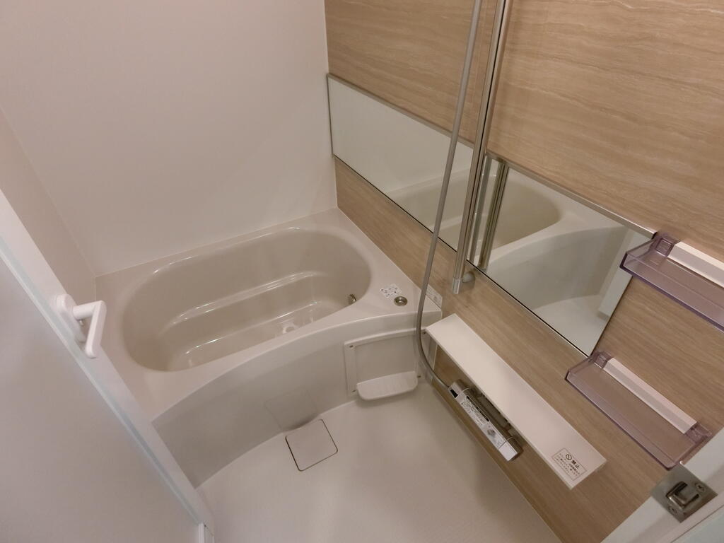 バス・シャワールーム　追焚機能付きです