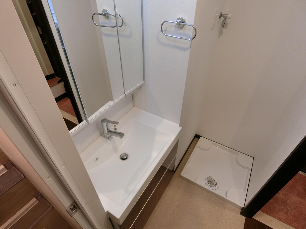 洗面設備　洗面台はシャンプードレッサーです