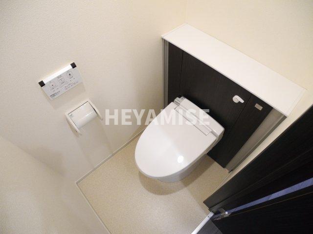 トイレ　※反転間取りのお部屋の画像です※