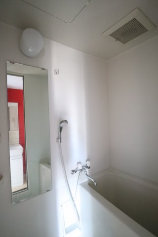 バス・シャワールーム　お風呂で日々の疲れを落としましょう