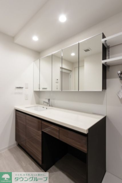 洗面設備　お部屋探しは株式会社　タウンハウジング　までお気軽にお問合…