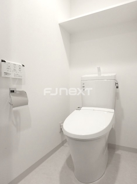 トイレ　トイレ