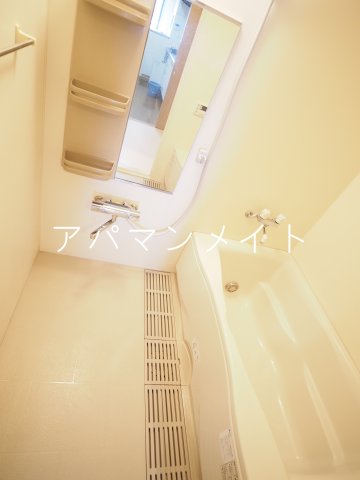 バス・シャワールーム　追い焚き機能付き