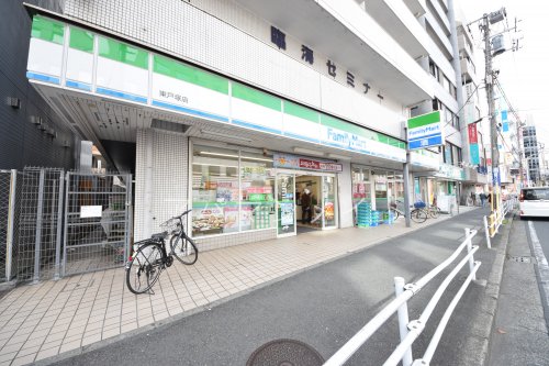 コンビニ　ファミリーマート東戸塚店（コンビニ）まで371m