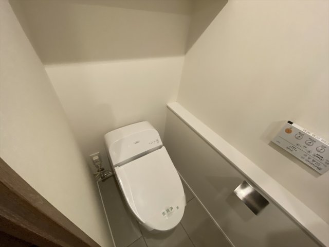 トイレ　別部屋参考写真