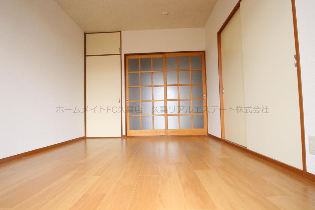 居室・リビング　同建物別号室