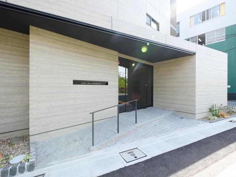 エントランス　エントランス