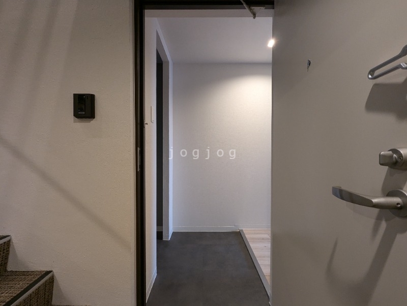 玄関　リビングイメージ