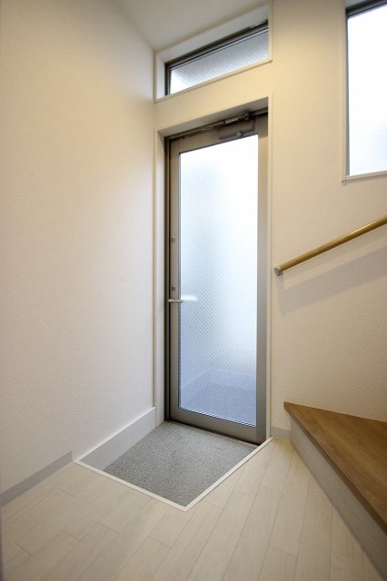 玄関　同物件別室