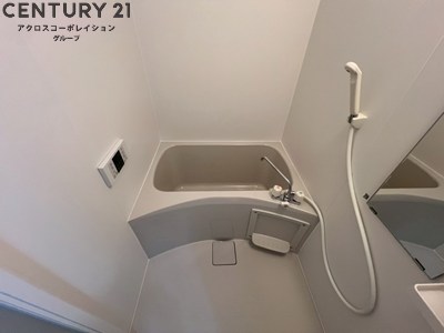 バス・シャワールーム　バストイレ別でおすすめです♪