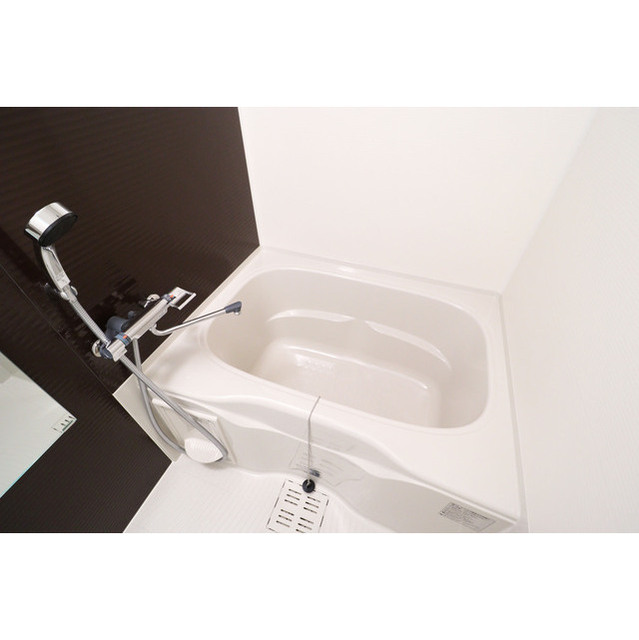 バス・シャワールーム　ゆったり過ごせるお風呂です