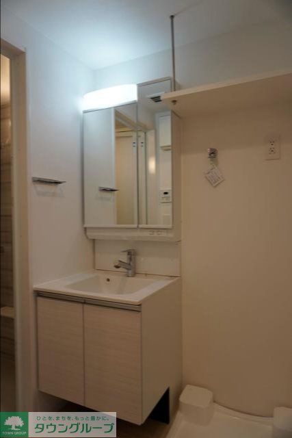 洗面設備　※写真は同タイプ住戸です。