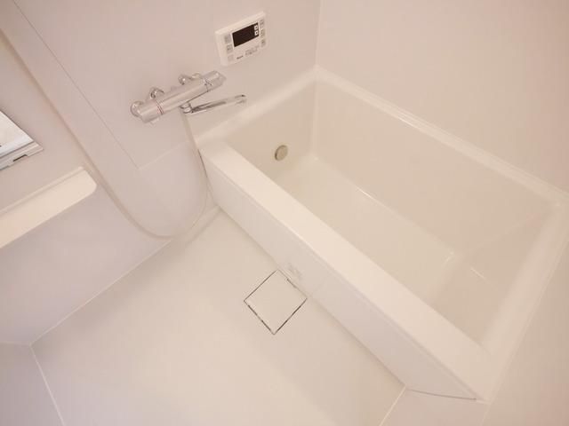 バス・シャワールーム　別部屋参考写真