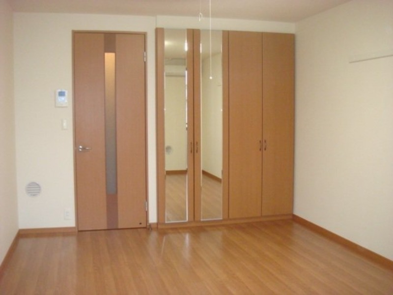 居室・リビング　図面と現状に相違がある場合には現状を優先