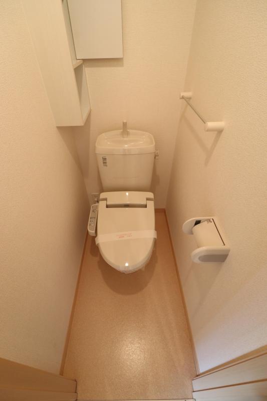 トイレ　温水洗浄暖房便座トイレ