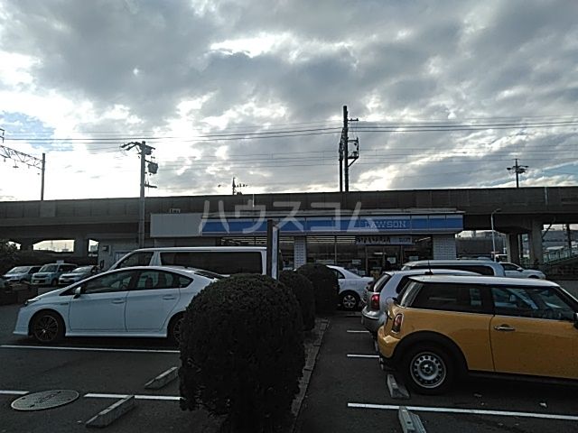 コンビニ　ローソン名和店（コンビニ）まで754m