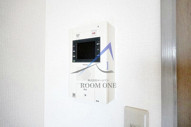 セキュリティ　モニター付きインターホンです。
