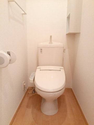 トイレ　ゆったりとした空間のトイレです