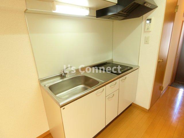 キッチン　２口ＩＨヒーターのシステムキッチン。