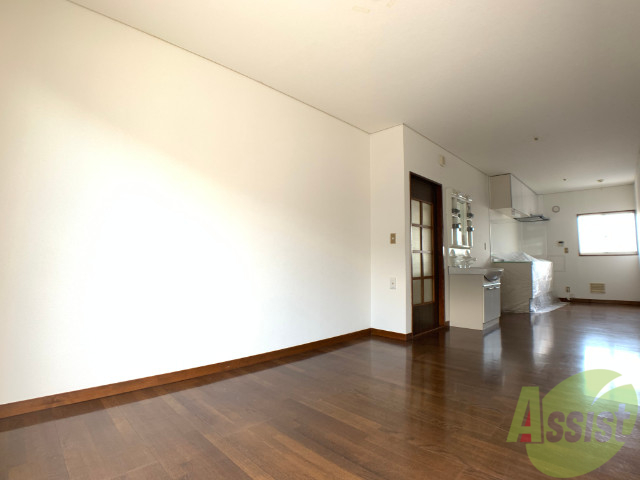 居室・リビング　広くてキレイなＬＤＫが広がっていて、充実した生活が送れそう。