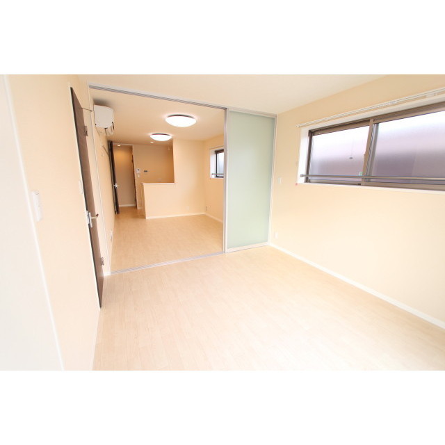 居室・リビング　オシャレな洋室