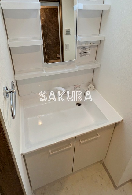 洗面設備　忙しい朝には欠かせない洗面所です♪