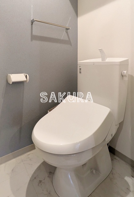 トイレ　嬉しい温水洗浄便座♪