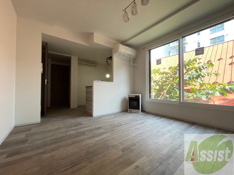 居室・リビング　広くてきれいなリビングです！快適に過ごせそうですね。